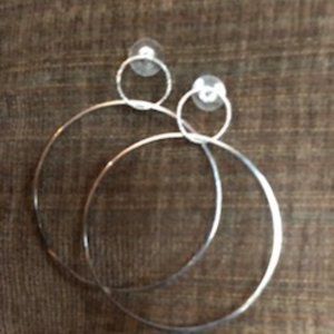 SILVER HOOP EARRINGS